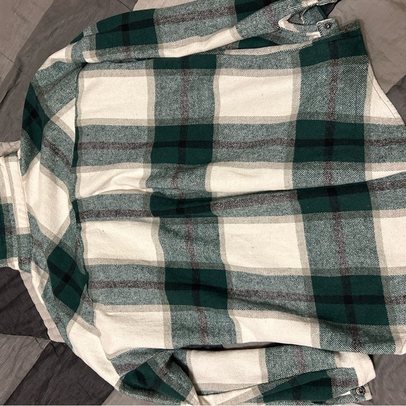 Green SHEIN flannel jacket - Picture 3 of 3